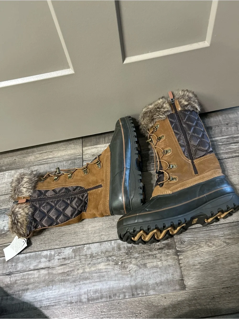 Lands End Squall Winter Boots Faux-Fur Trim Waterproof quilted toggle